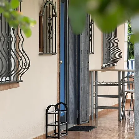 Elenora House 別荘