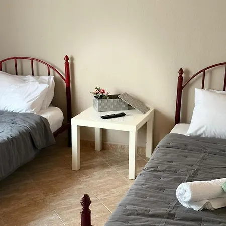 度假居 Elenora House *