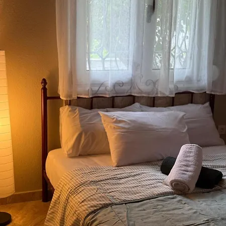 Elenora House * Nea Kallikrateia