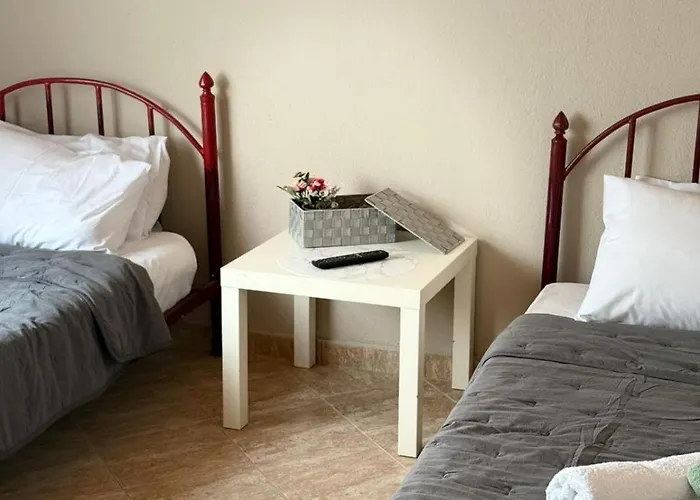 Case de vacanță Elenora House *