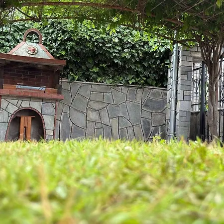 Elenora House